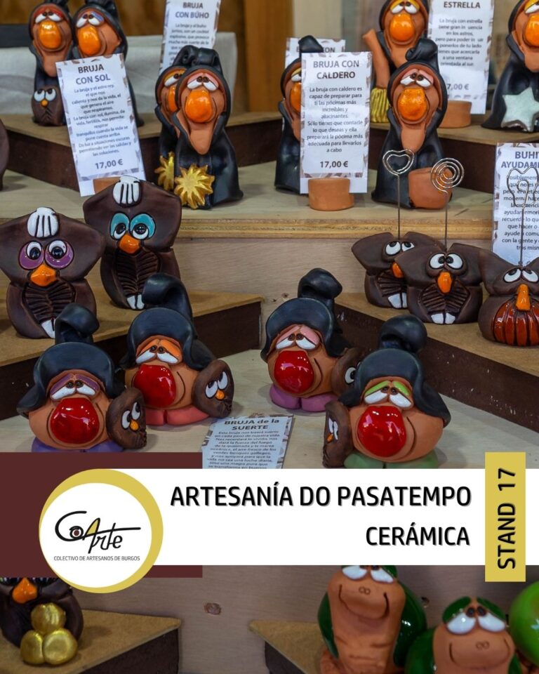 Artesanía Do Pasatempo, hacen cerámica y vienen desde Mondoñedo, Lugo.