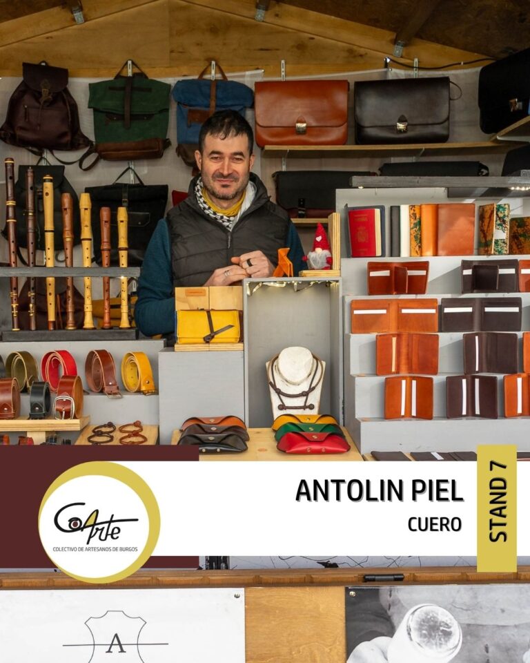 Antolín piel, vienen de Vigo, Pontevedra y se dedican al cuero.